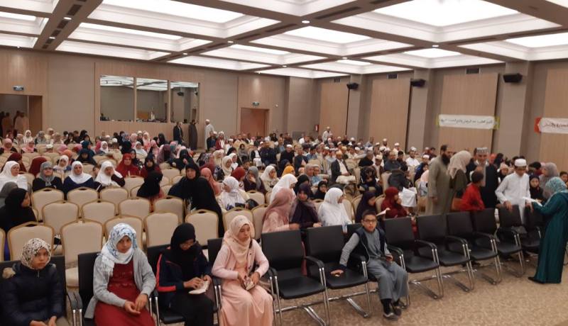 بالصور.. 300 مشارك في مسابقة حفظ القرآن الكريم بوهران