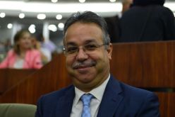 طمار يراجع تكلفة مساكن عدل