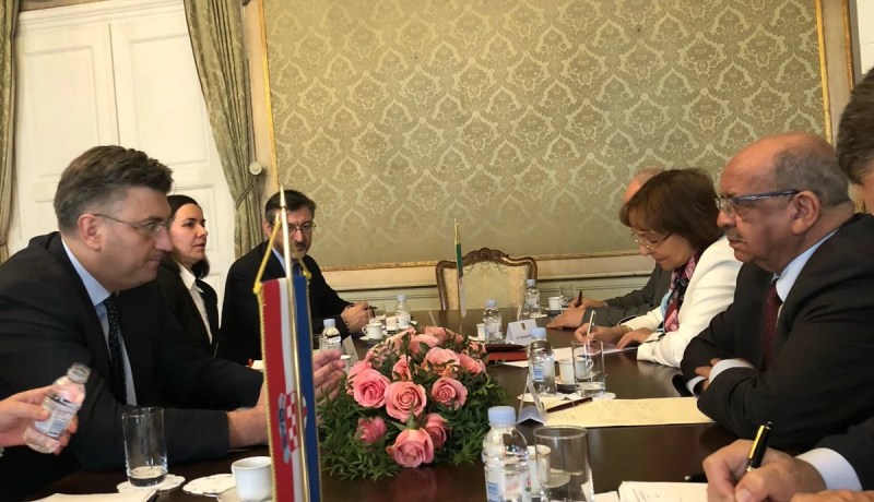 مساهل يُستقبل من قبل الوزير الأول الكرواتي بزغرب