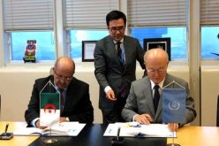 مساهل يوقع على معاهدة عدم انتشار الأسلحة النووية بفيينا