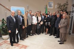 مساهل يتحادث مع وزير التجارة والسياحة والاتصالات الصربي ببلغراد