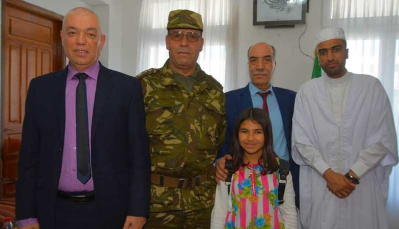 بالصور.. ولاية مستغانم تكرم المقرئ عبدلي توفيق والتلميذة بلكحل منى رباب