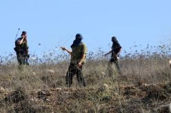 مستوطنون يعتدون على منازل وأشجار الفلسطينيين بنابلس