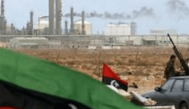مسلحون يستهدفون مركزاً للشرطة في منطقة العقيلة في ليبيا
