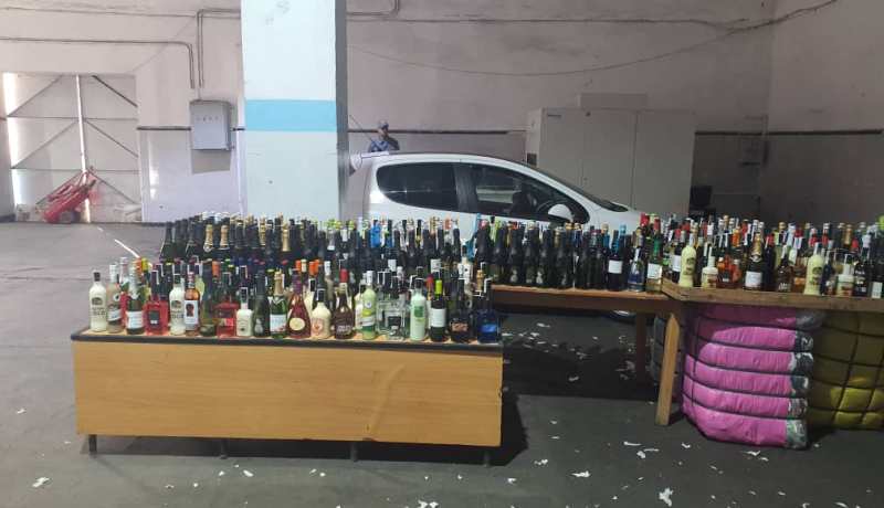 حجز أكثر من 500 وحدة من المشروبات الكحولية في باخرة طاسيلي 2 بوهران