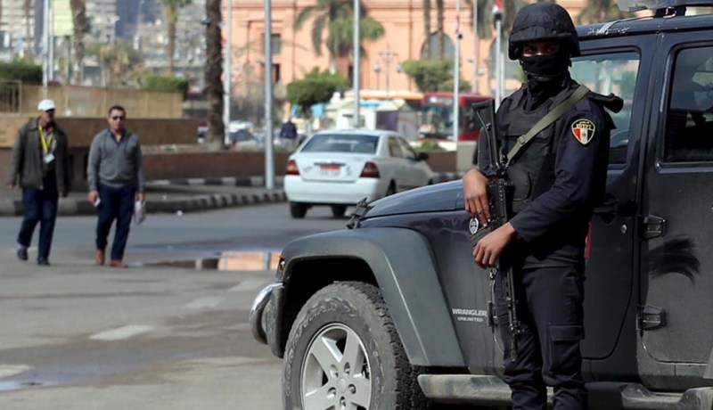 مصر تمدد حالة الطوارئ لمدة ثلاثة أشهر