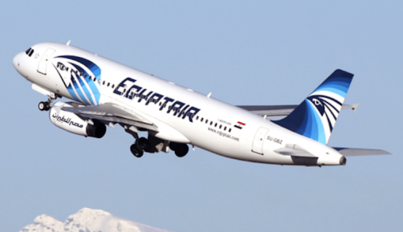 مصر تمدّد تعليق الرحلات الجوية الدولية