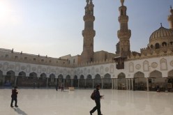 مصر تُعد خطة لإعادة فتح المساجد
