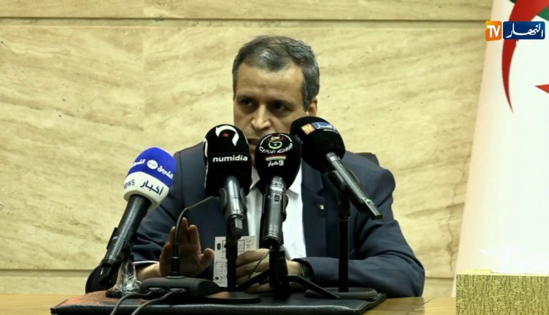 مصيطفى: عجز في الميزانية بسبب إنخفاض الجباية البترولية