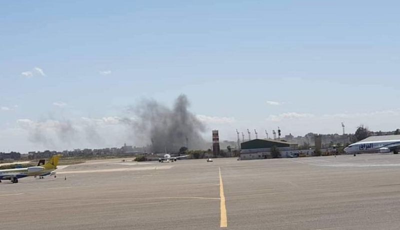 طيران قوات حفتر يقصف مطار معيتيقة الدولي في ليبيا
