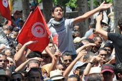 206 معتقل وتونس تشتعل بعد 7 سنوات من الثورة