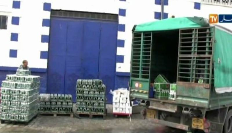حجز شاحنة خمور مموهة بأكياس فرينة في معسكر