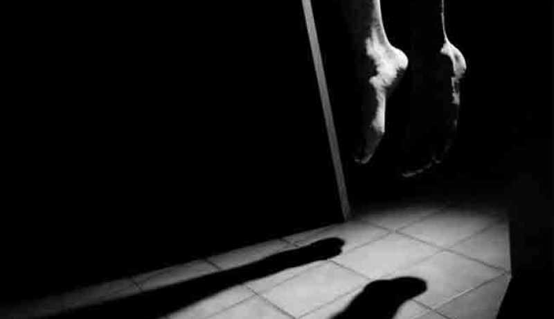 العثور على حامل في شهرها السابع معلقة بحبل في منزلها العائلي بجيجل
