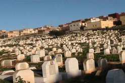 مجهولون يحرقون مقبرة الشهداء في بوسعادة بالمسيلة