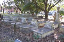 حادث عنصري صادم.. مقبرة أمريكية ترفض دفن ضابط لأنه أسود البشرة