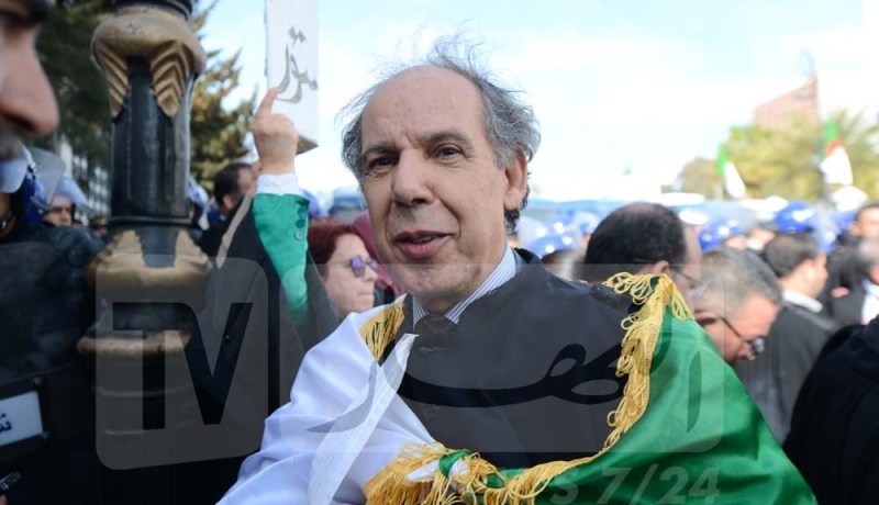 مقران آيت العربي يرفض الالتحاق بلجنة الحوار والوساطة