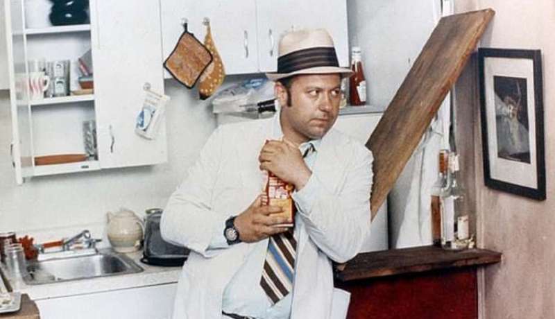 وفاة الممثل الأمريكي المخضرم ألين غارفيلد بفيروس كورونا