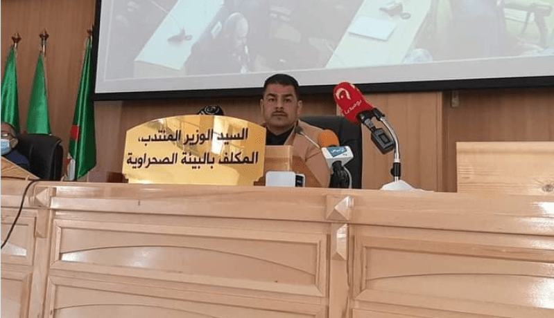 الوزيرالمنتدب المكلف بالبيئة الصحراوية يدعو الشباب للمشاركة بقوة في الإستفتاء