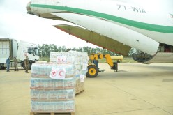 نقل الشحنة الرابعة من المساعدات الإنسانية لفائدة شعب النيجر