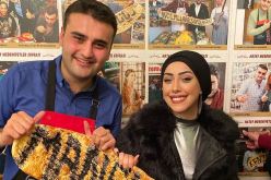 شاهد.. الشيف بوراك يعلن عن زواجه من منال حدلي قريباً!