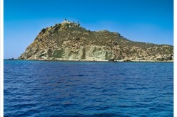 العثــــــور عــــــلى سيـــــارة حربيــــة فرنسيــــة ومـــدفعين في أعمـــاق جــــزر «حبيبـــــــاس» بعين تيمــــوشنت!