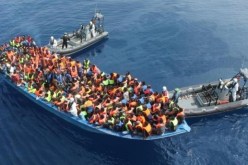 إنقاذ 606 مهاجرا غير شرعي قبالة الشواطئ الإيطالية