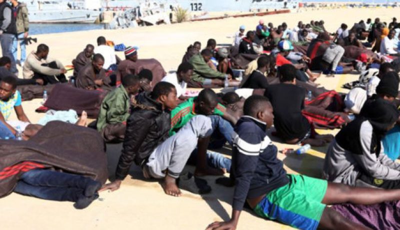 ترحيل 160 مهاجرا من ليبيا إلى مالي
