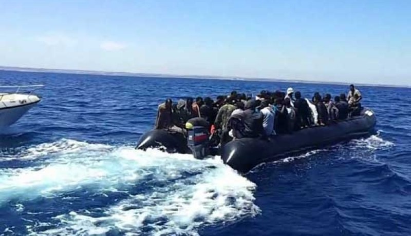 تركيا توقف 12 مهاجرا غير شرعي