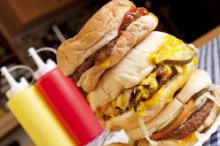 المواد الغذائية المشبعة بالدهون تساهم في اضطراب وظائف الدماغ