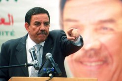 موسى تواتي “نحضر لتنظيم مسيرة وطنية لبقاء ودعم بوتفليقة “