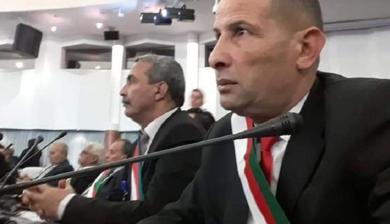 وضع مير الطارف ومنتخبين بمجلسه تحت الرقابة القضائية