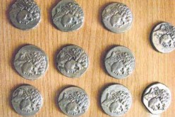 شرطة ميلة توقف شخصين متلبسين ببيع قطع نقدية رومانية