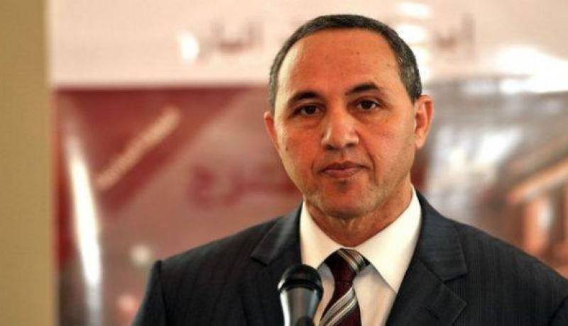 ميهوبي يعزي عائلات ضحايا حادث سقوط الطائرة العسكرية ببوفاريك