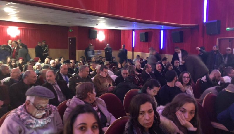 بالصور.. ميهوبي يحضر العرض الأول لـ “يوبا الثاني”