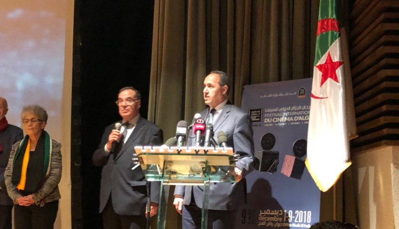 بالصور.. ميهوبي يشرف على إفتتاح مهرجان الجزائر الدولي للفيلم الملتزم
