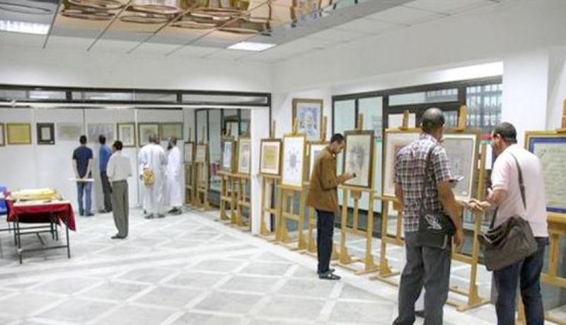 ميهوبي يفتتح معرض للمنمنمات والزخرفة