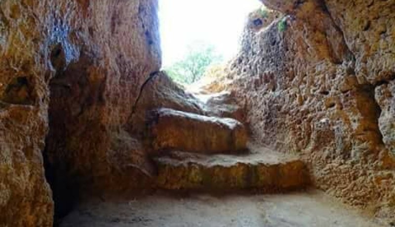 بالصور.. ميهوبي يزور خلوة العلاَّمة عبد الرحمن بن خلدون في تيارت