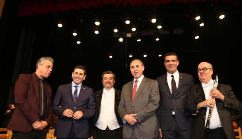 ميهوبي يشرف على إنطلاق الأوركسترا السيمفونية بوهران