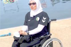 البطلة “البارالمبية” نجوى غربي محتجزة في مطار “شارل ديغول” فوق كرسي متحرك وتستغيث لإجلائها‪!