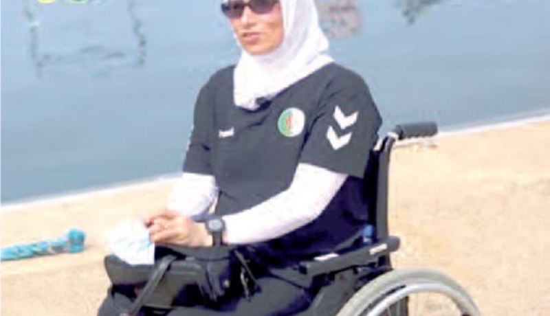 البطلة “البارالمبية” نجوى غربي محتجزة في مطار “شارل ديغول” فوق كرسي متحرك وتستغيث لإجلائها‪!