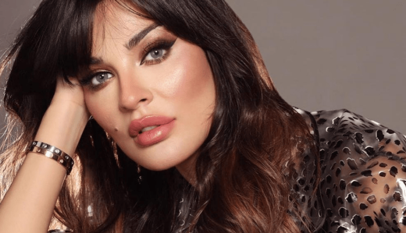 بعد مرور شهر على إنفجار بيروت.. هكذا ظهرت نادين نجيم مع أولادها