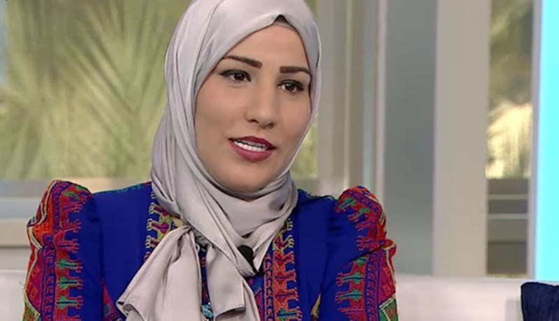 نداء شرارة: أنا لم أكتئب بسبب الحجاب وهذا رأيي في لجنة تحكيم “ذا فويس”