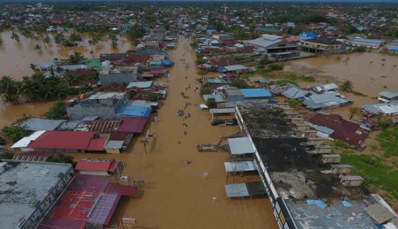 إرتفاع حصيلة فيضانات إندونيسيا إلى 31 قتيلا