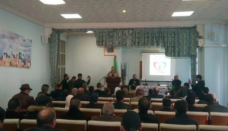 نعيمة صالحي تخوض في قضية “الحرڨة”