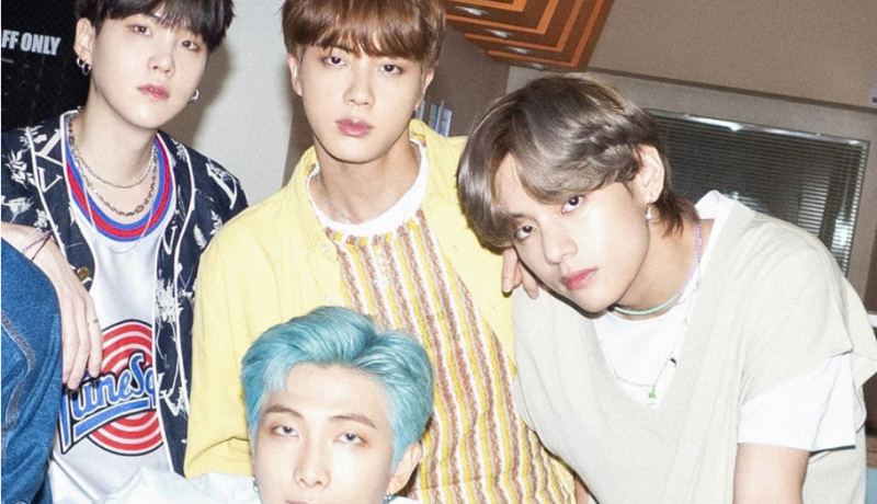 فرقة BTS تحطم رقما قياسيا تاريخيا على يوتيوب بأغنيتها الجديدة