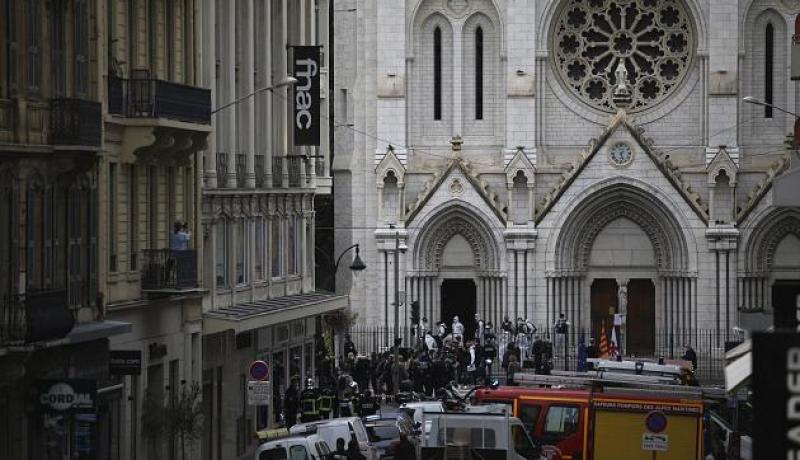 فرنسا: منفذ هجوم نيس تونسي الجنسية.. والقبض على مشتبه آخر