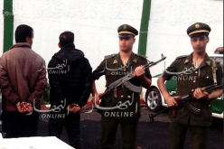 توقيف شخصين بتهمة سرقة هاتف نقال عن طريق التهديد بالسيف في وهران