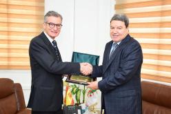 اللواء هامل يستقبل سفير مملكة اسبانيا بالجزائر