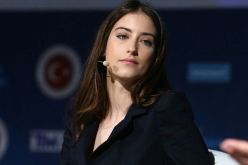 بعد زواجها.. النجمة التركية “هازال كايا” تعلن عن خبر سعيد لمحبيها