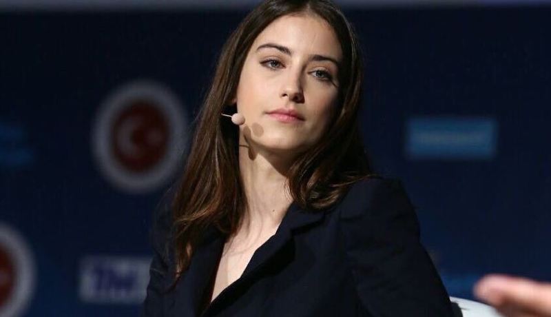 بعد زواجها.. النجمة التركية “هازال كايا” تعلن عن خبر سعيد لمحبيها